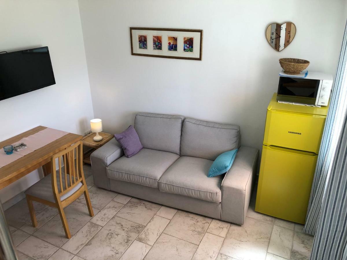 Apartments Trlika Kampor Ngoại thất bức ảnh